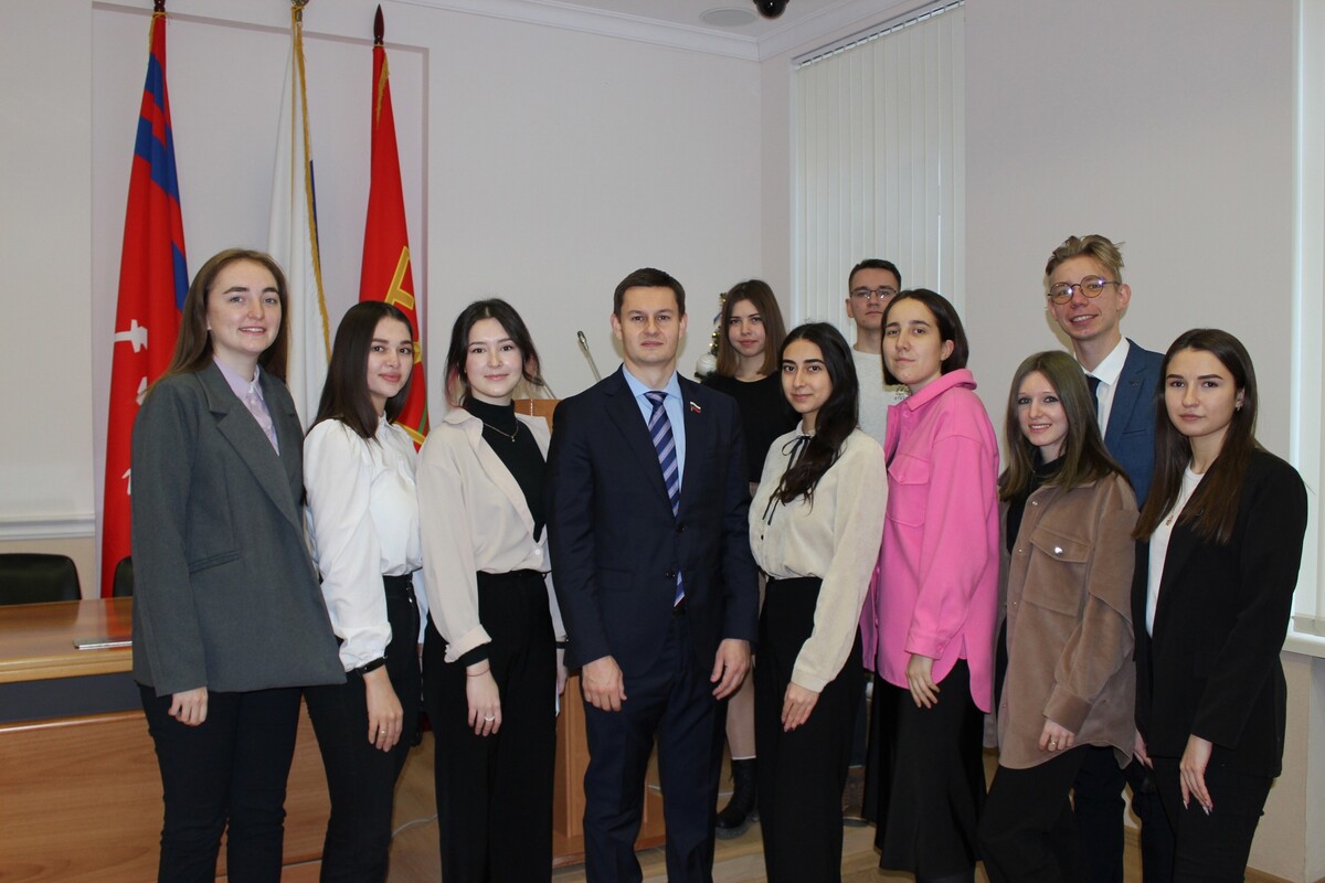 24 декабря прошло награждение студентов ВолГУ, принявшие участие во Всероссийской акции «Сохраним…