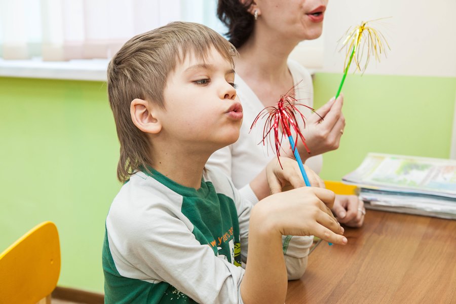 Сотрудники реабилитационных центров вспомнили трогательные истории о своей работе