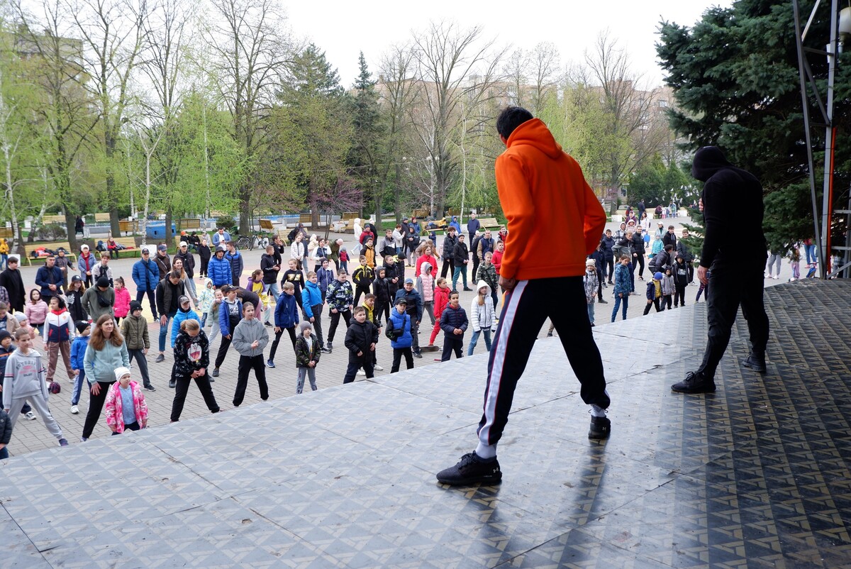 Новый сезон проекта «Народная зарядка с чемпионом» набирает обороты в Ростовской области