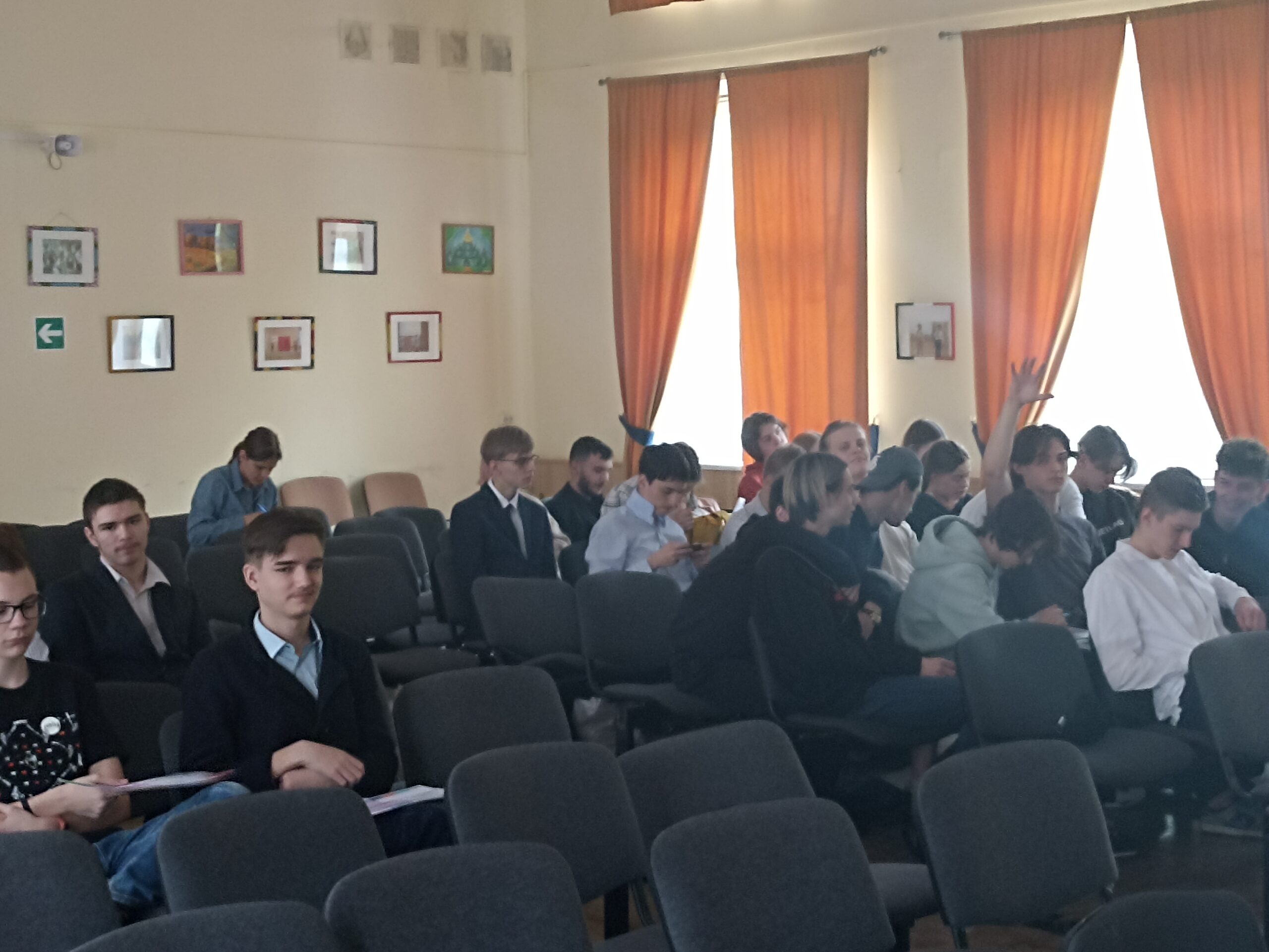 Партнерство и волонтеры