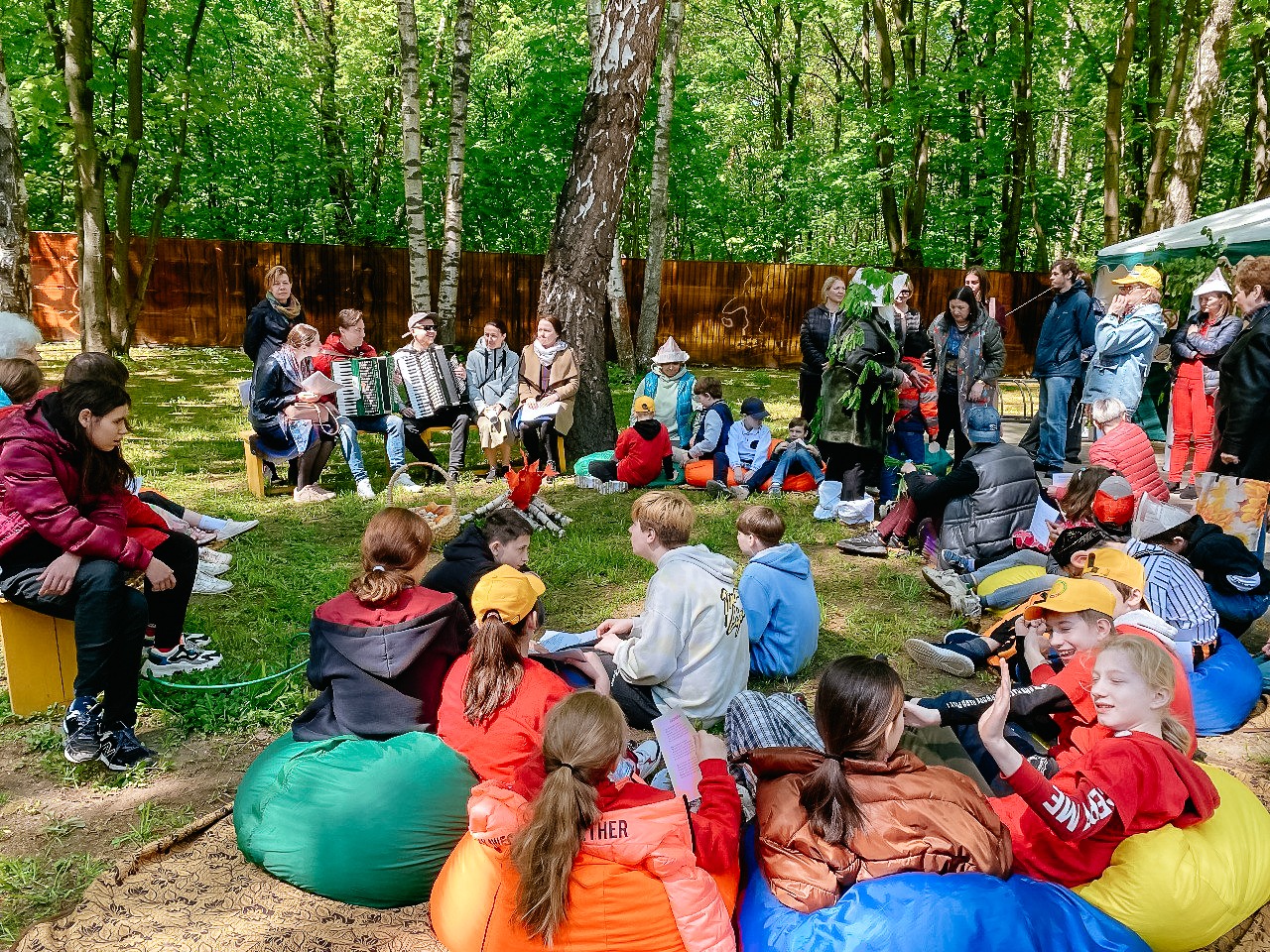 В центрах для детей-сирот прошли майские пикники