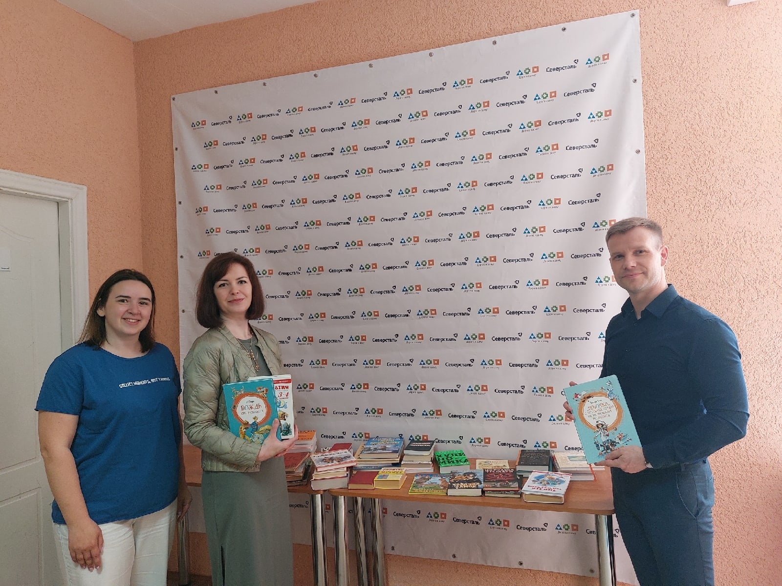 Каждому читателю по книге