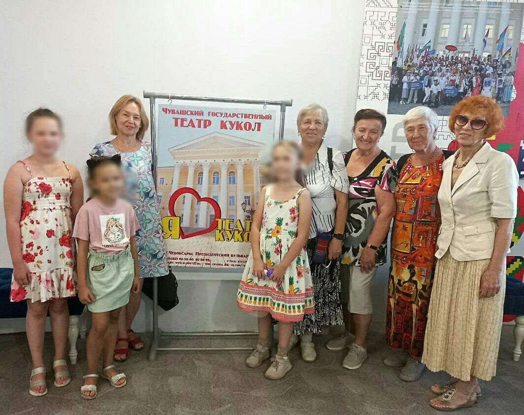 В Чебоксарах экспресс-бабушки оценили премьеру детской сказки