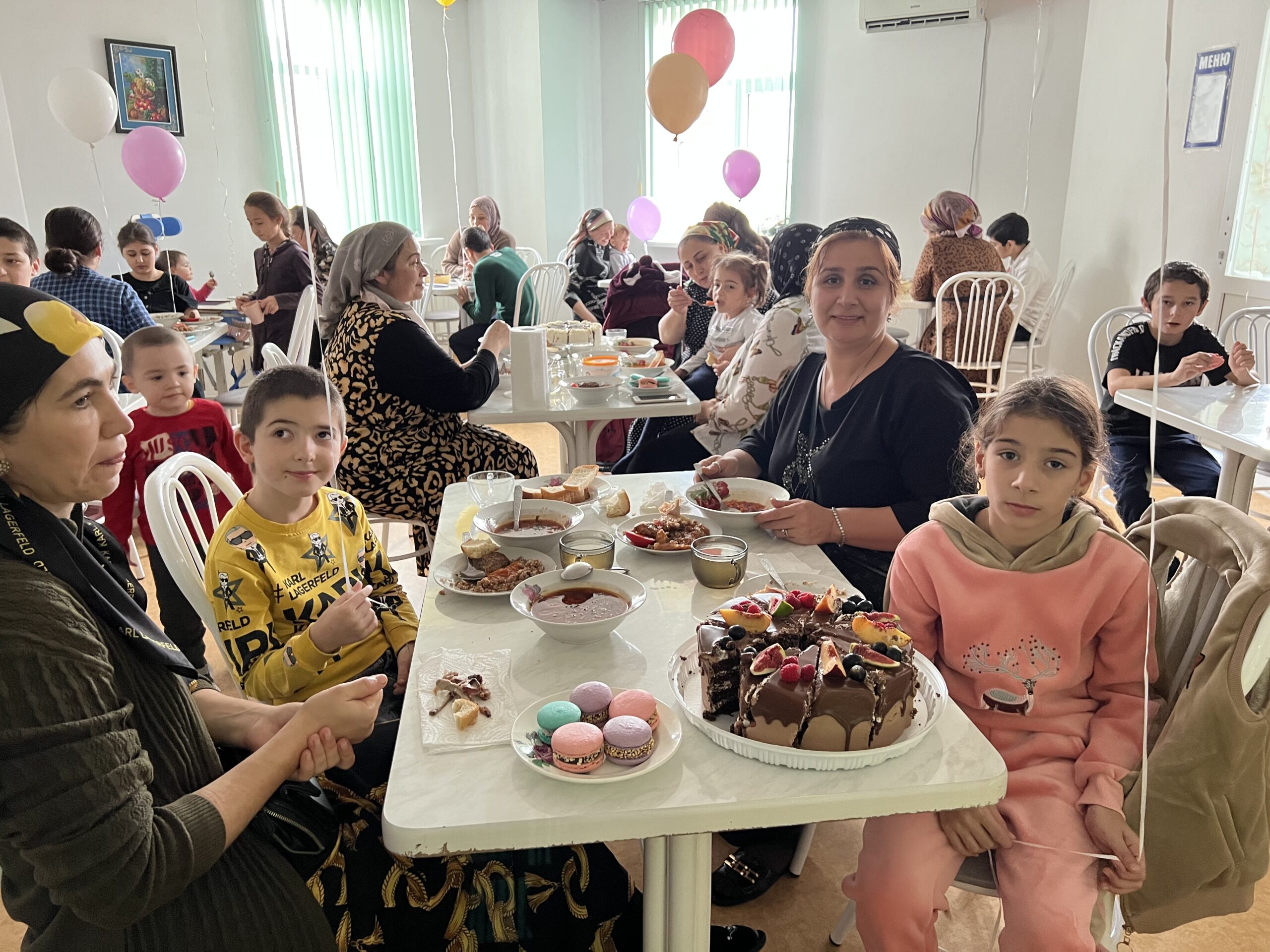 Волонтеры фонда «Мял» провели благотворительную акцию