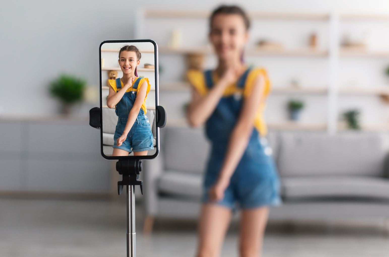 Для школьников России запустят бесплатный новогодний онлайн-кэмп