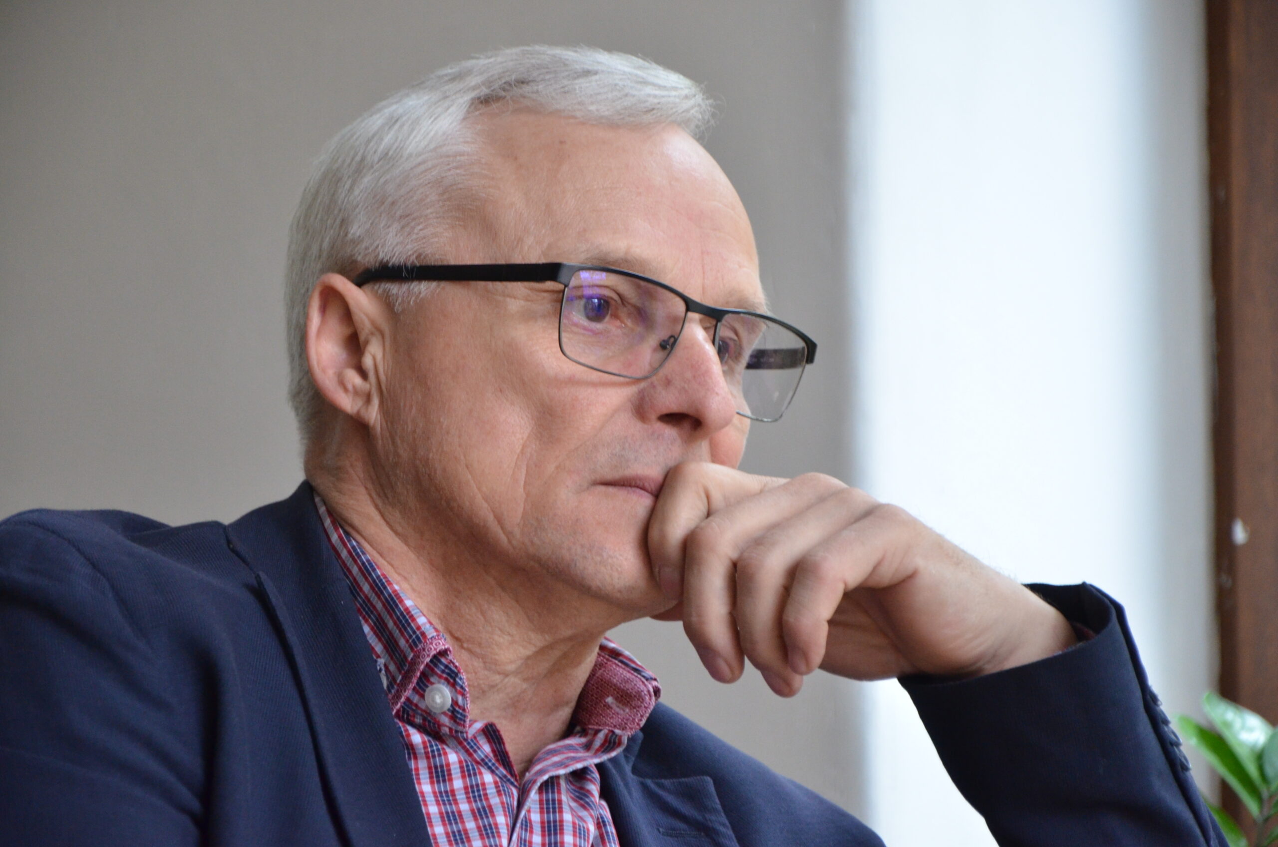 «Нам жизнь дана, чтобы любить…»