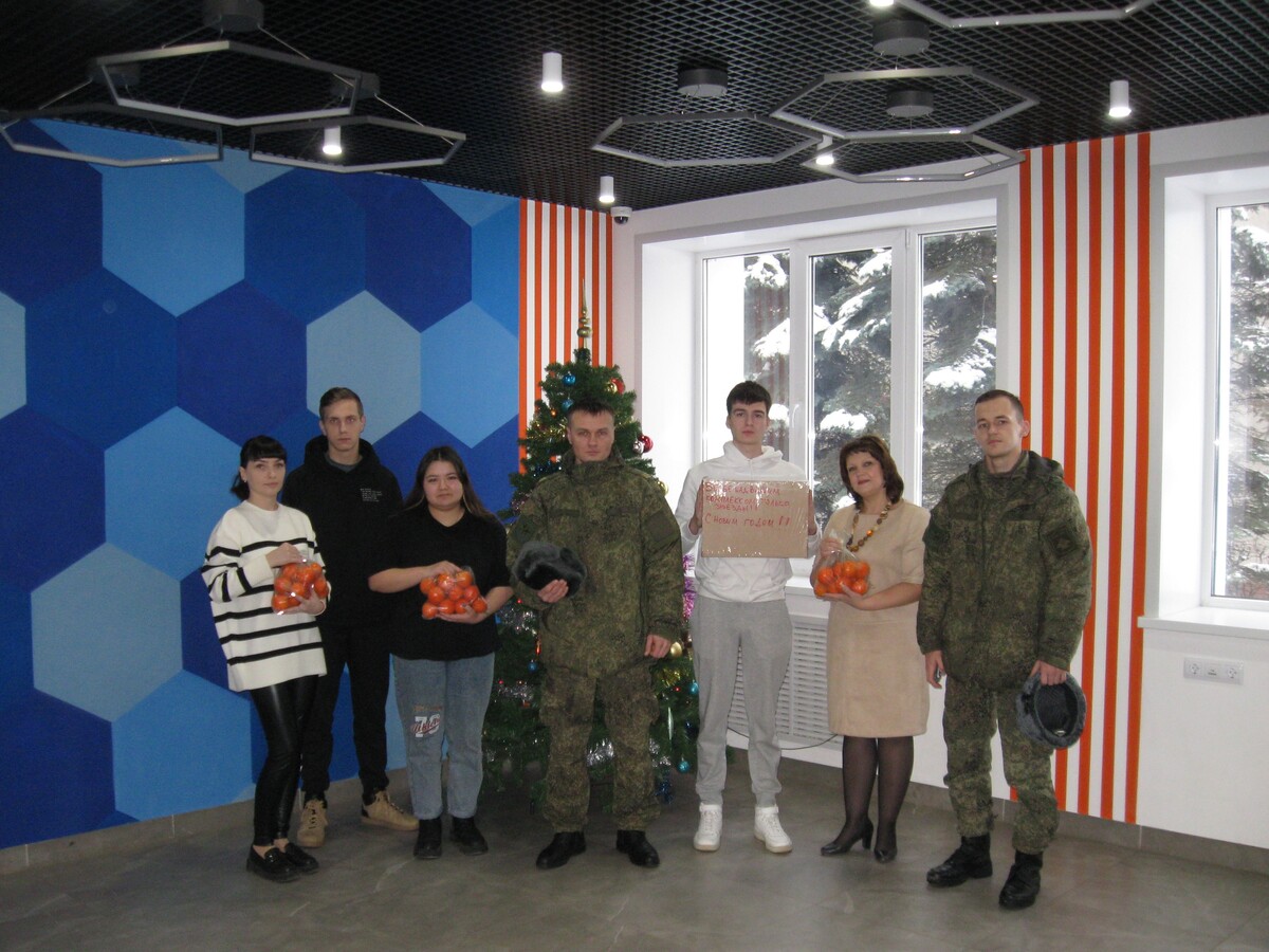 Поздравление военнослужащих