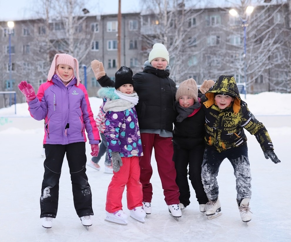 В Суоярви состоялось городское событие «Выходной на катке»