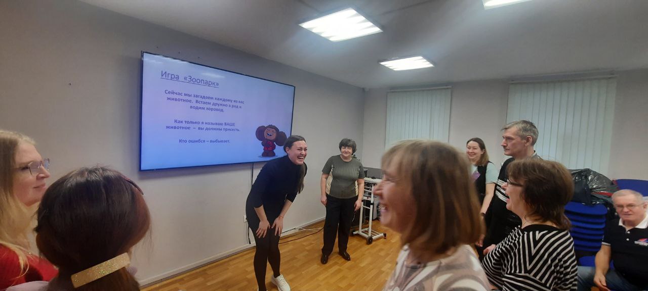 Начинаем апрель со смеха: Клуб позднооглохших радует мероприятиями