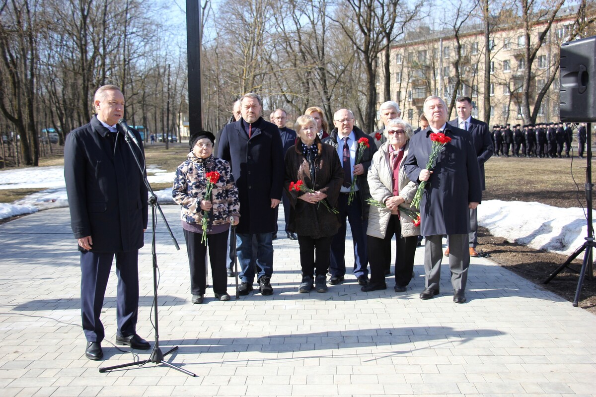 Состоялось возложение цветов в память об узниках концлагерей