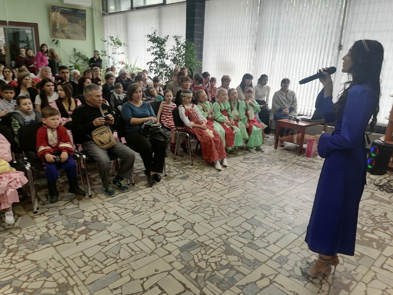 Межнациональный творческий конкурс «Весенний хоровод» собрал друзей