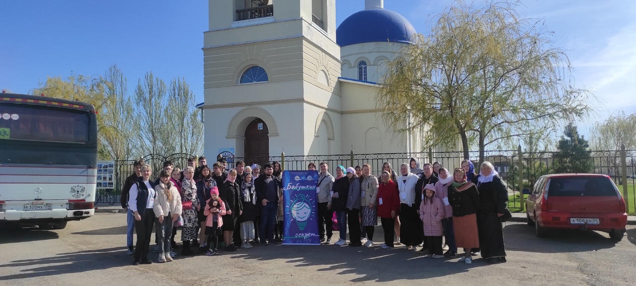 В волонтере все должно быть прекрасно….. И душа, и мысли….