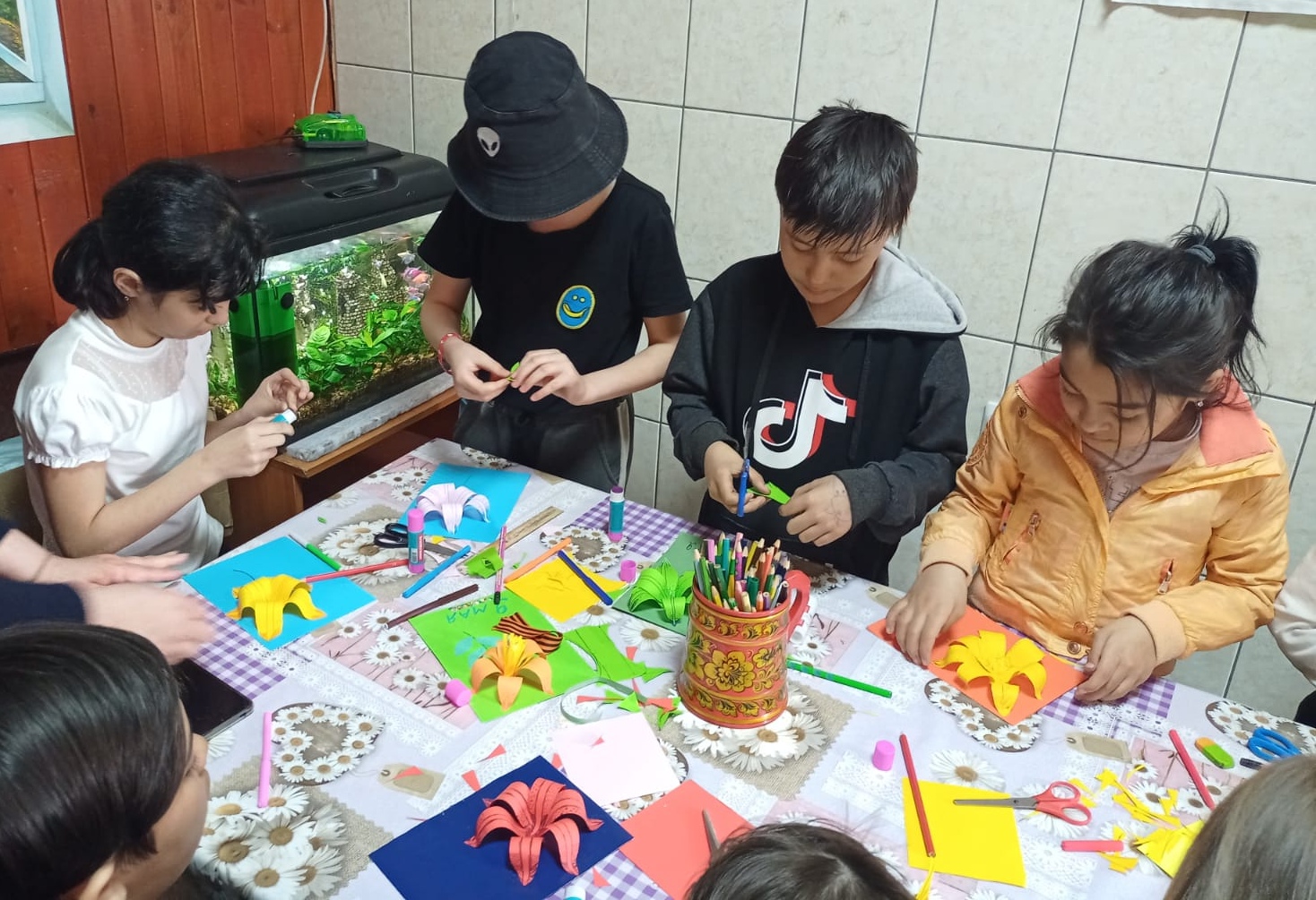 Мастер-класс к Дню Победы в детском клубе «Нарния»