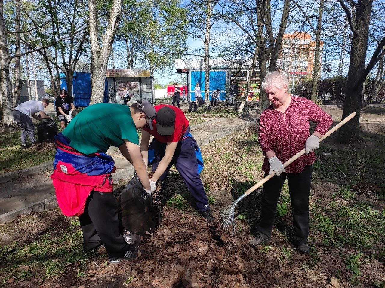 Трудовой десант «Весенние хлопоты».