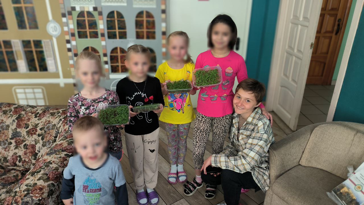 Дети научились выращивать микрозелень
