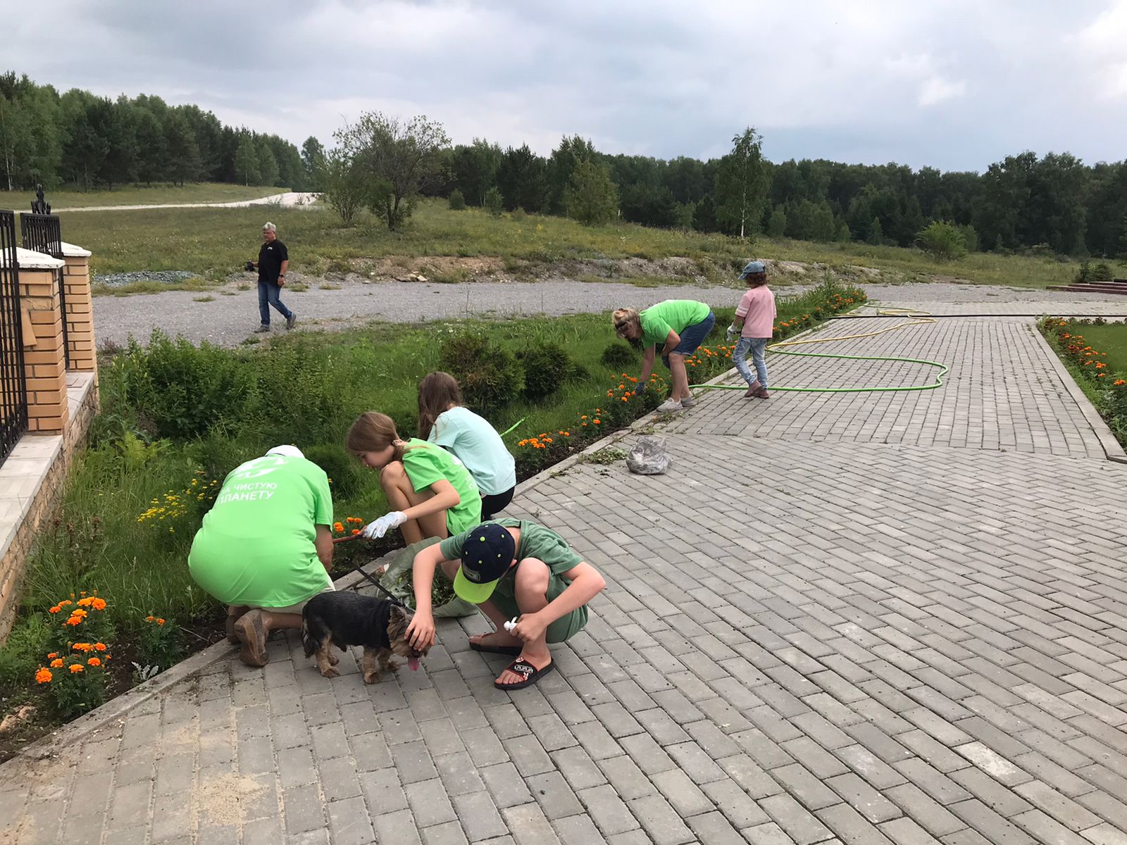 Волонтёрская помощь храму в День семьи, любви и верности