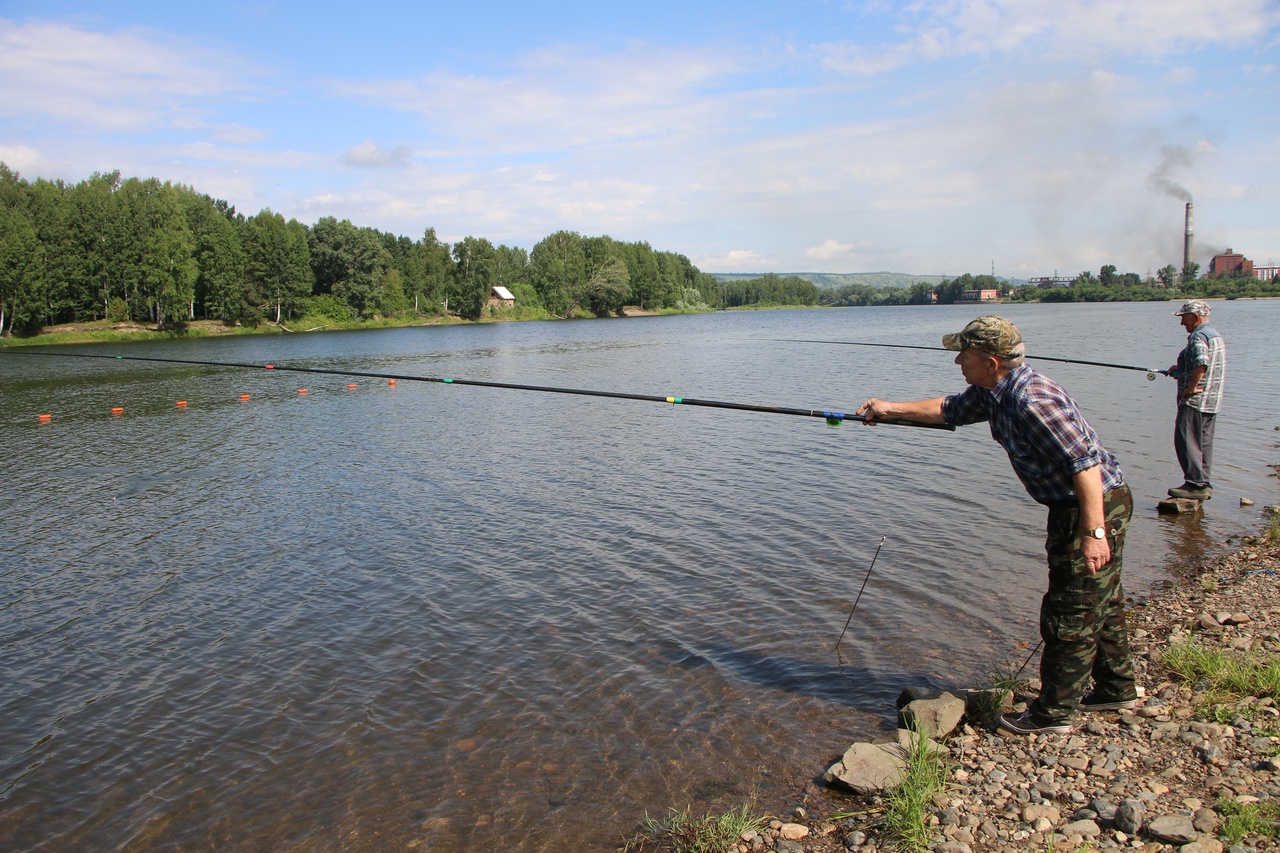 Ловись рыбка и мала и велика!