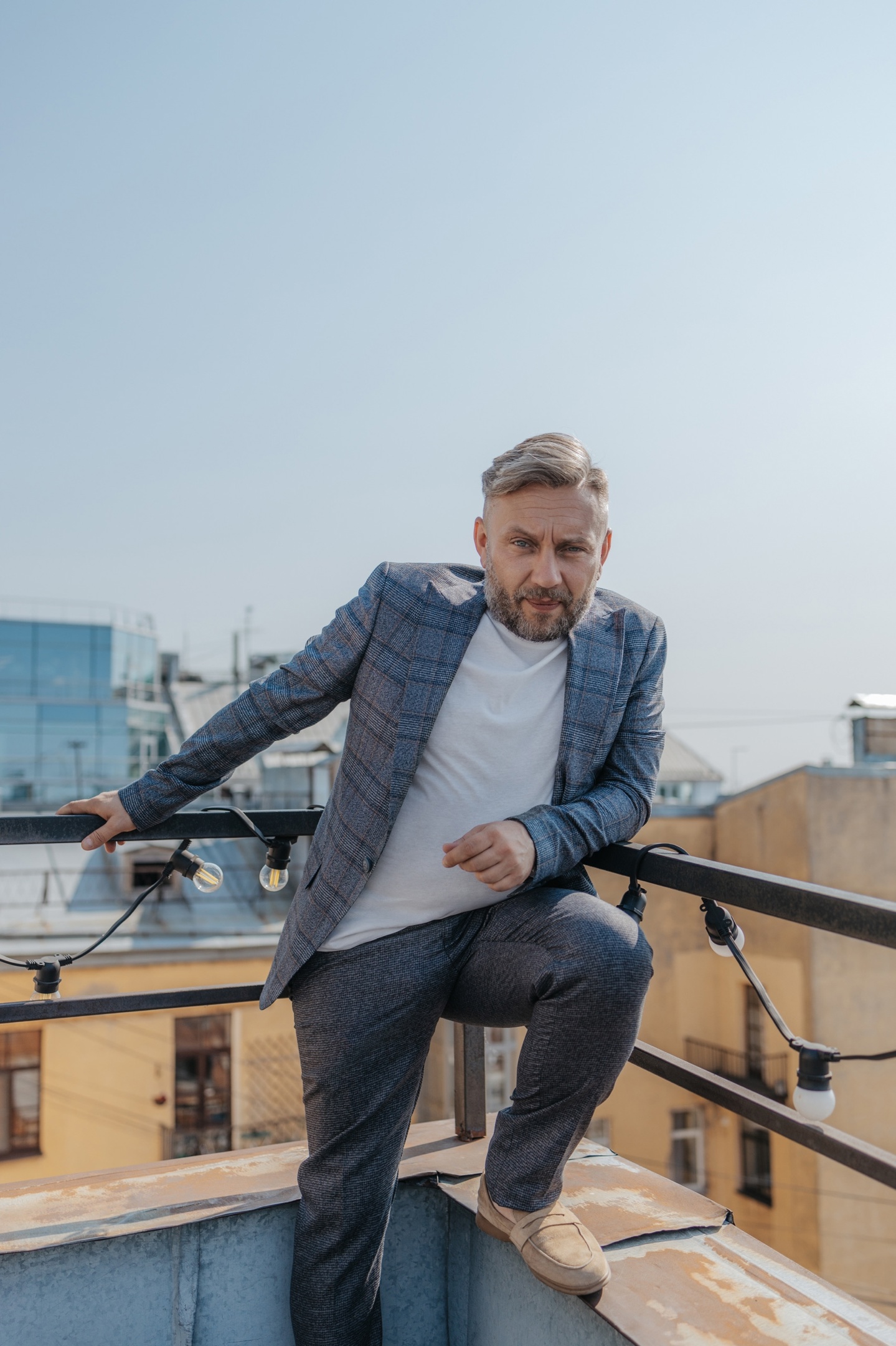 Художественный руководитель театра импровизации “Вангоги” Антон Захарьин примет участие в марафоне…