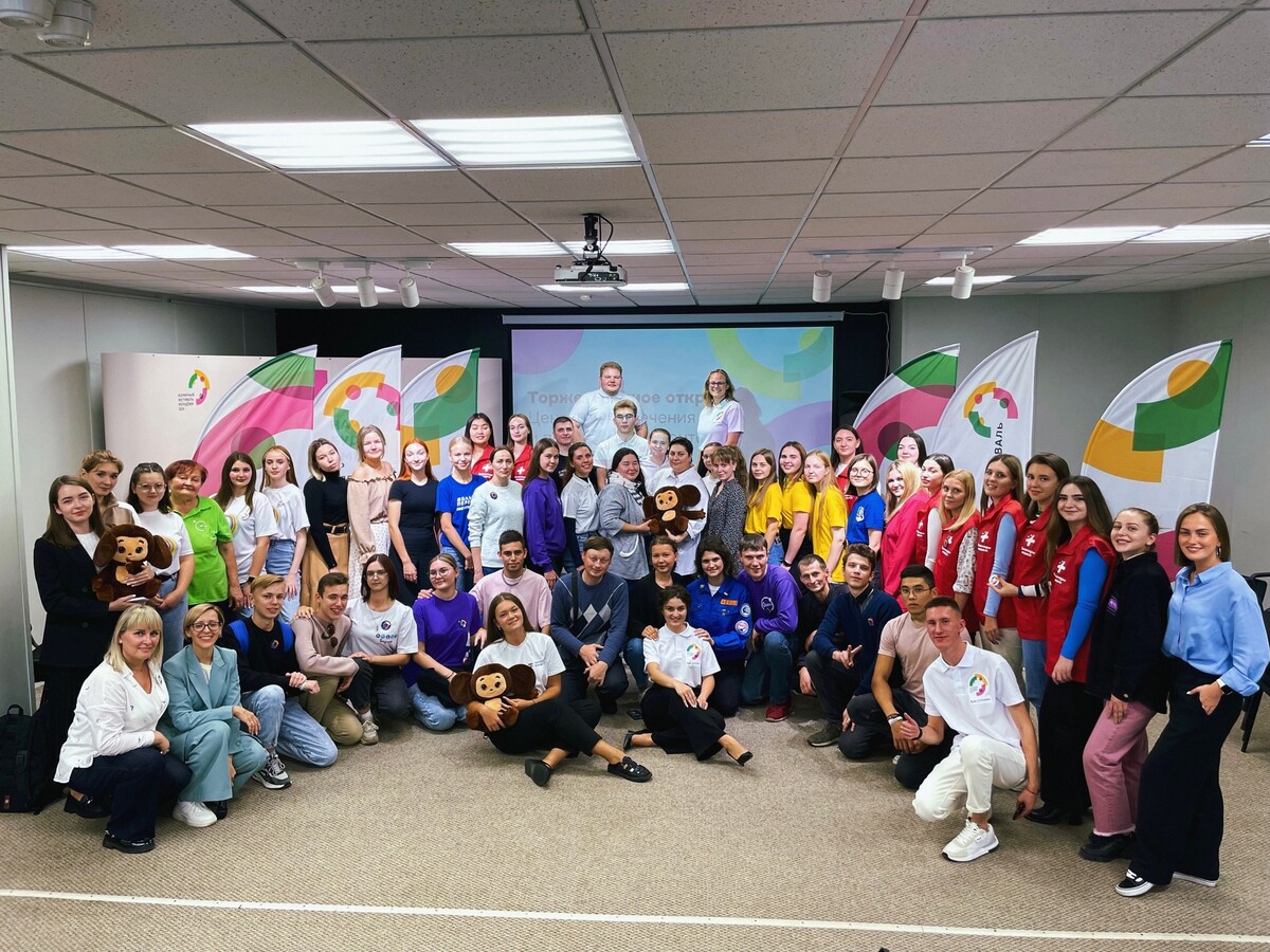 Открытие Центра подготовки и привлечения волонтеров ВФМ-2024 в Омске.