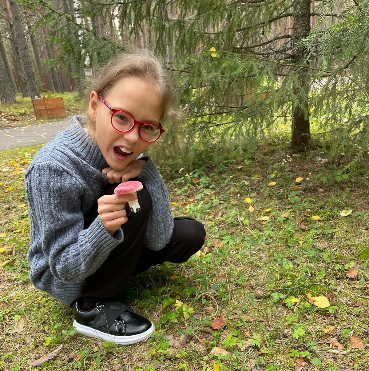 ВÖРСА ОТСАСЫСЬЯС (ЛЕСНЫЕ ПОМОЩНИКИ)