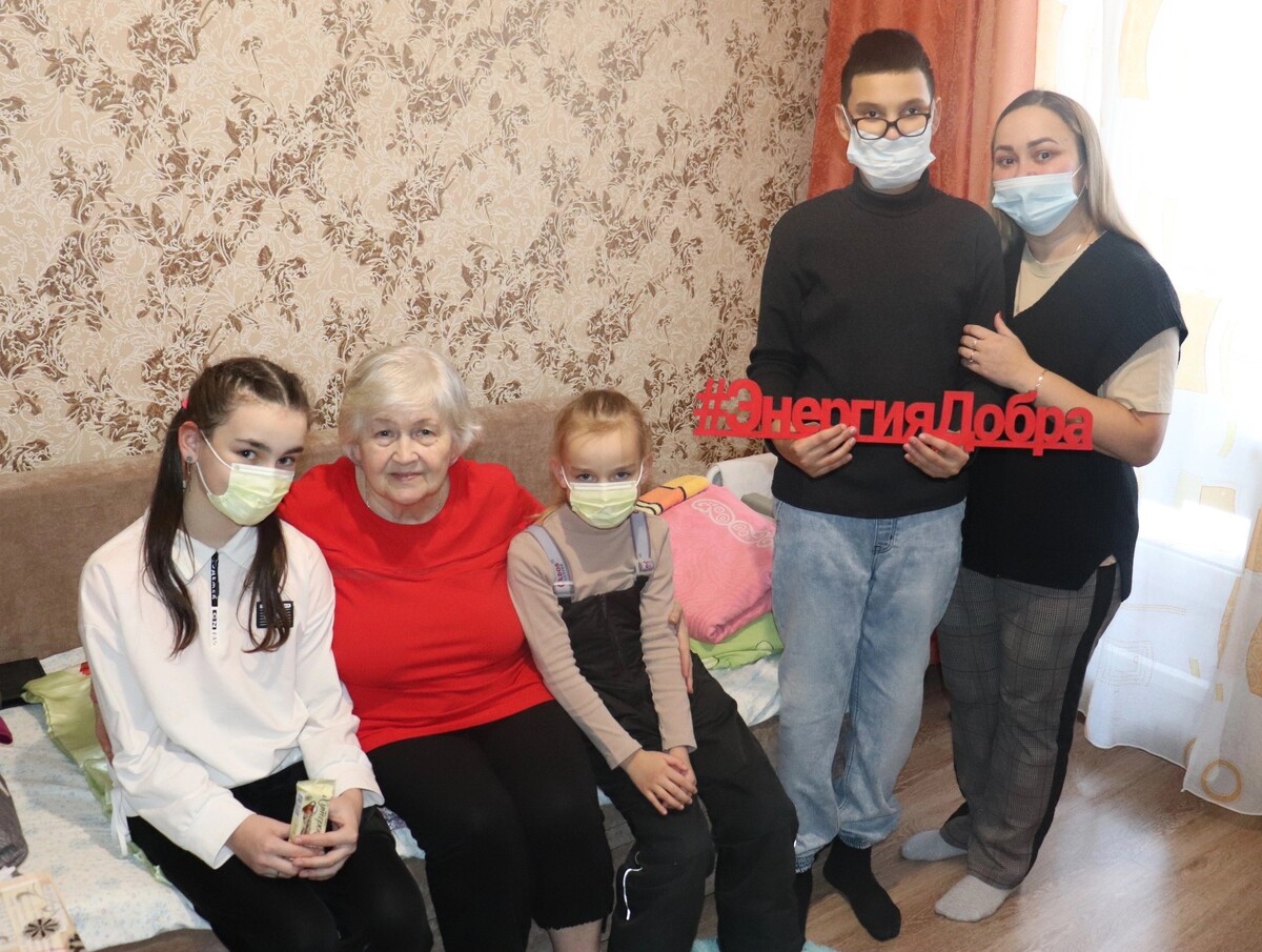 Инклюзивное волонтерское объединение «Энергия добра» организовало акцию «Из детских рук – частичку…