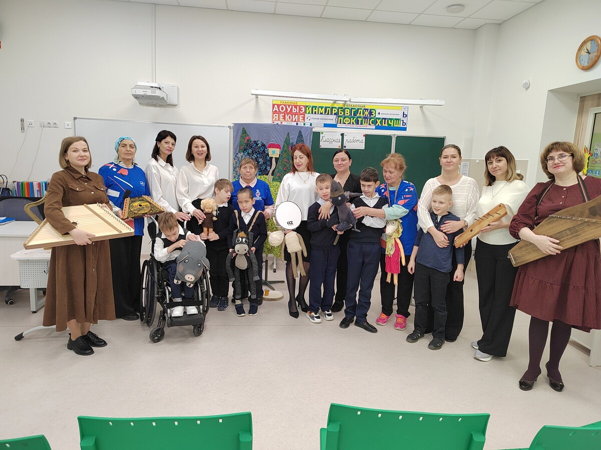 «Звончатые сказки» на гуслях для особых детей в библиотеке