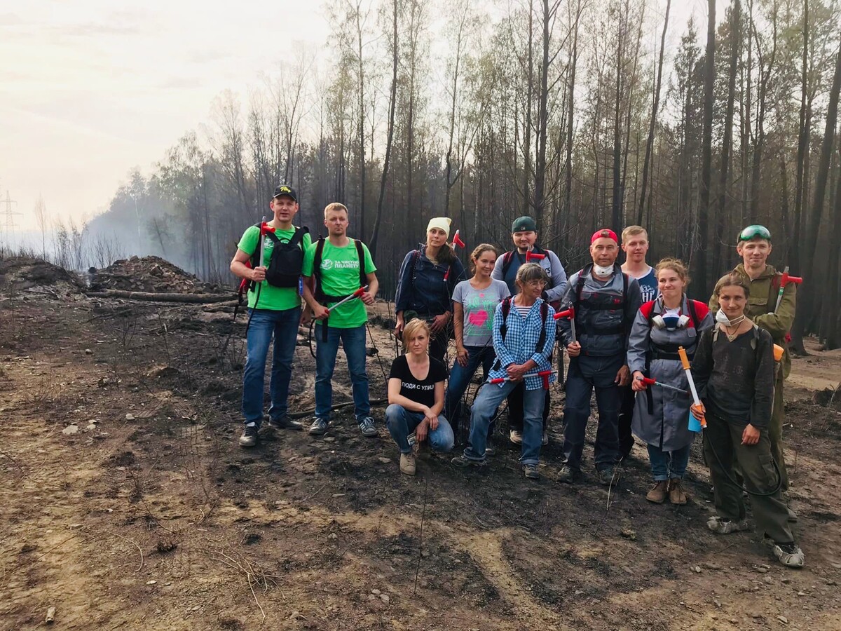 Экодобровольцы Екатеринбурга тушат пожары и делают город чище