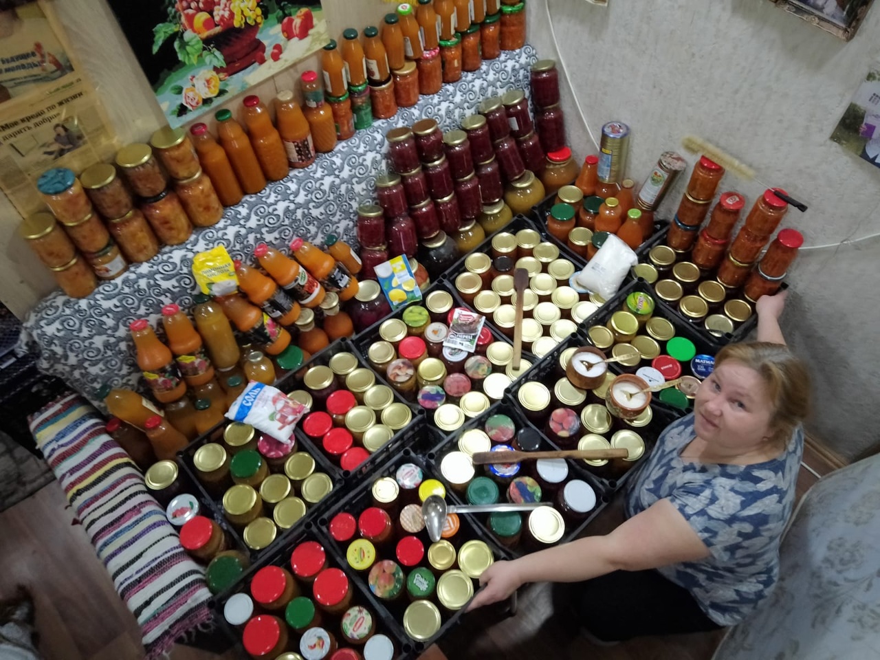 333 банки консервации изготовили и закатали добровольцы на СВО из города Артемовский, Свердловской…