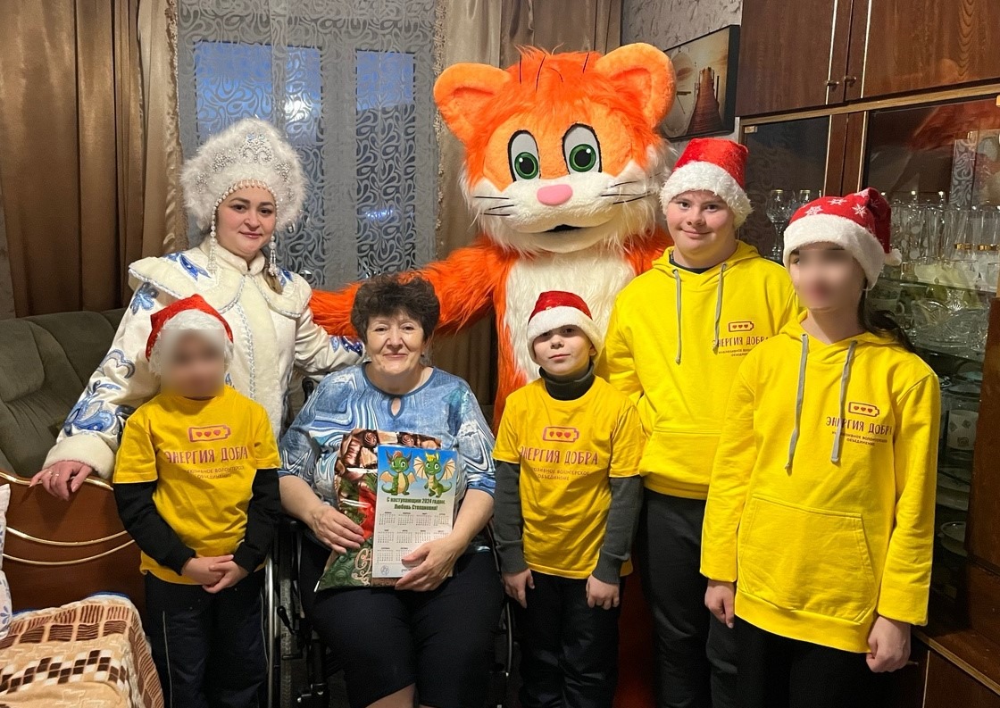 Добрый Новый год от инклюзивных волонтеров города Снежногорск