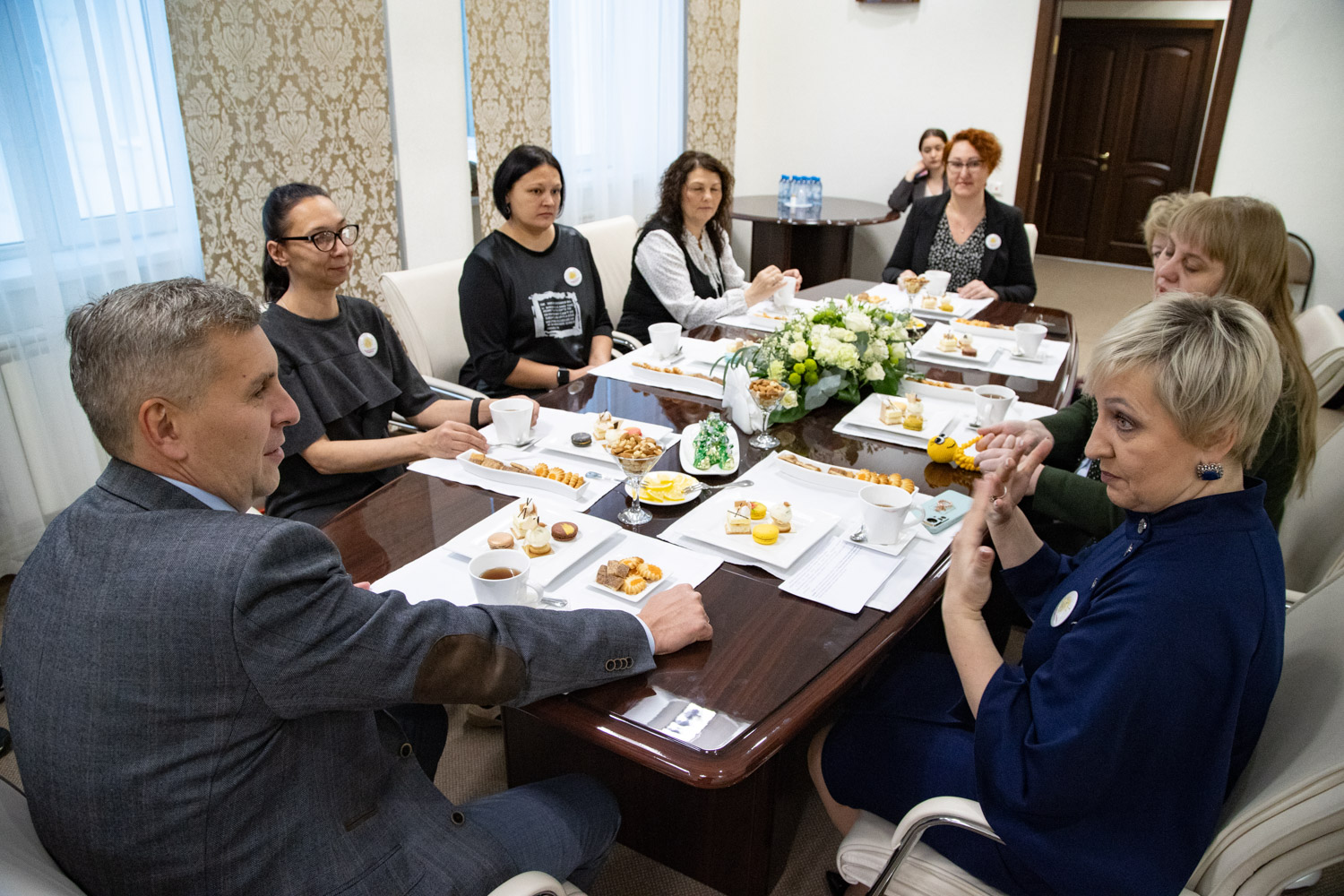 Мамы объединились, чтобы помогать другим мамам