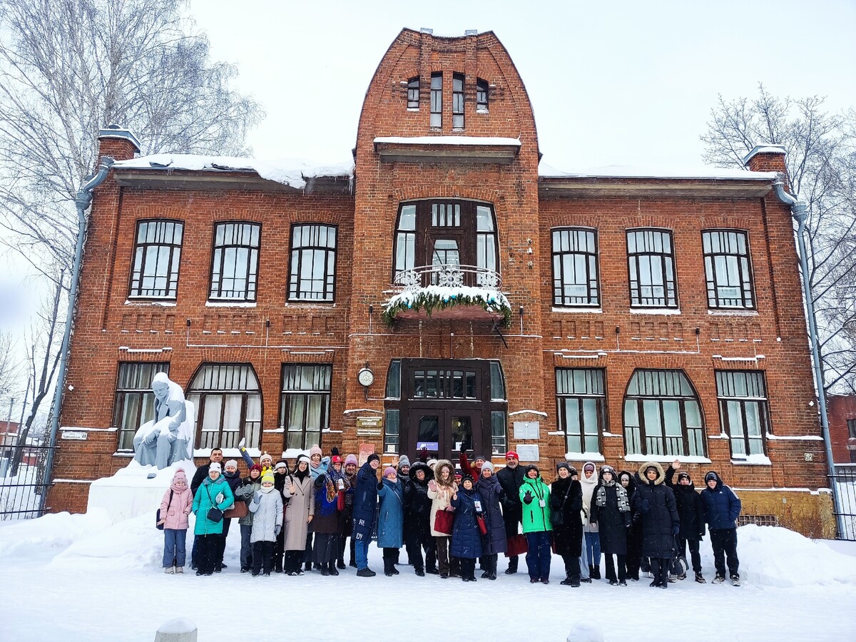 Слушатели сарапульской Академии волонтеров провели зачетную Народную экскурсию по Музейному кварталу