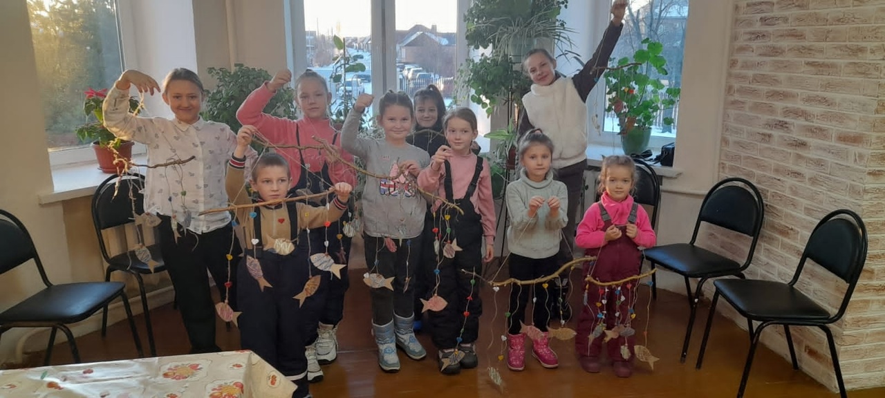 Творческий мастер-класс «Панно из остатков пряжи «Рыбки»