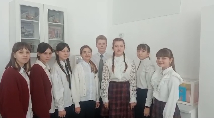 Волонтёры отряда «Поколение» вместе с куратором Котовой Н. П. присоединились…