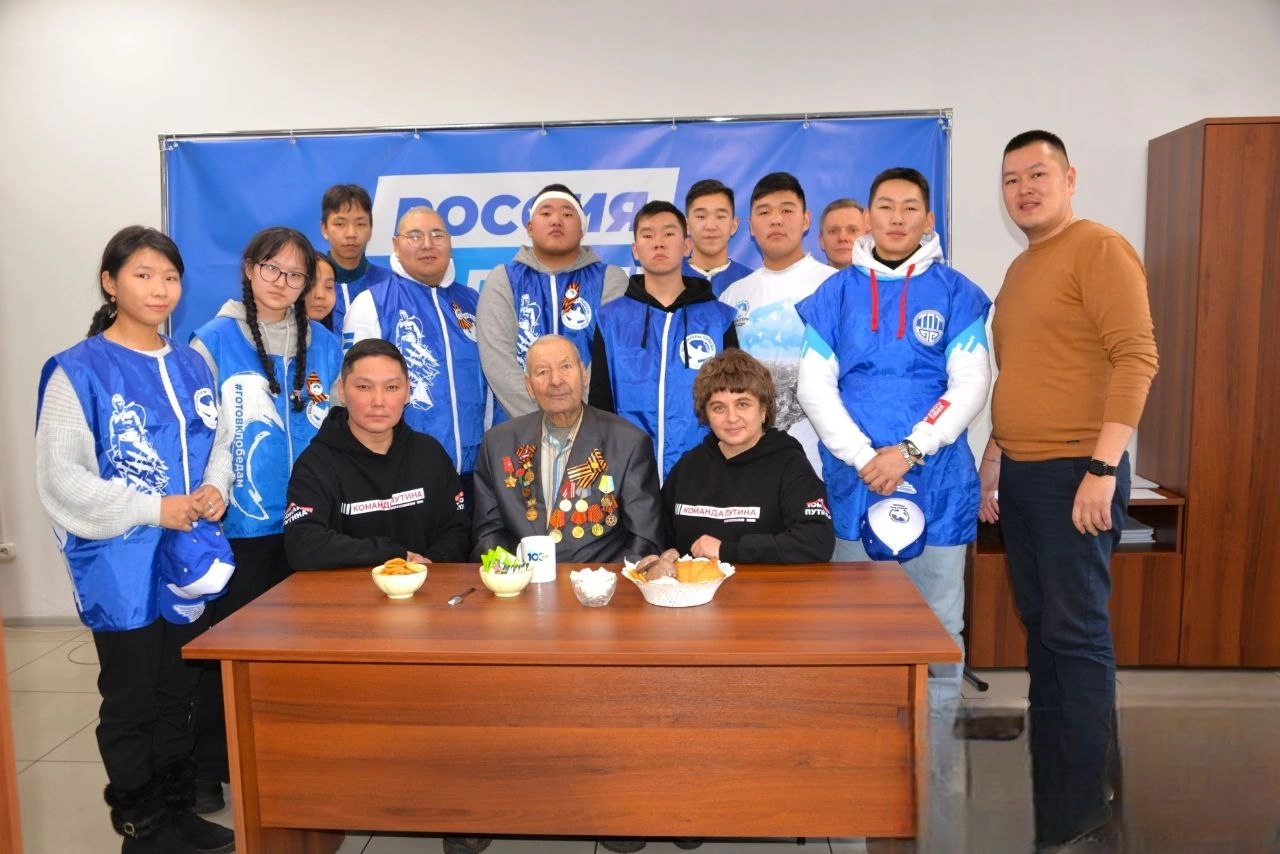 Ветеран рассказал Волонтерам Победы о жизни в блокадном Ленинграде