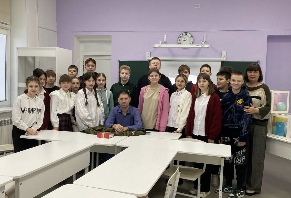 В преддверии Дня защитника Отечества волонтёры отряда «Поколение» приняли участие во встрече…