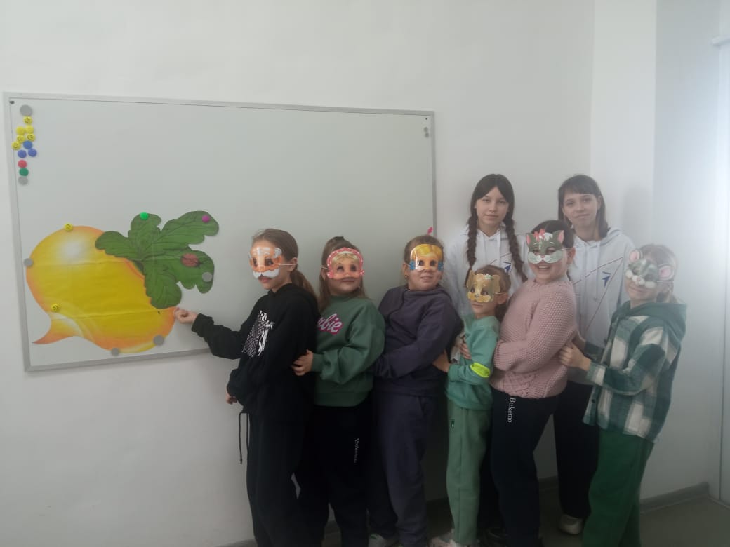 Волонтёры отряда «Поколение» приняли участие в акции «Открывая книгу с первыми»