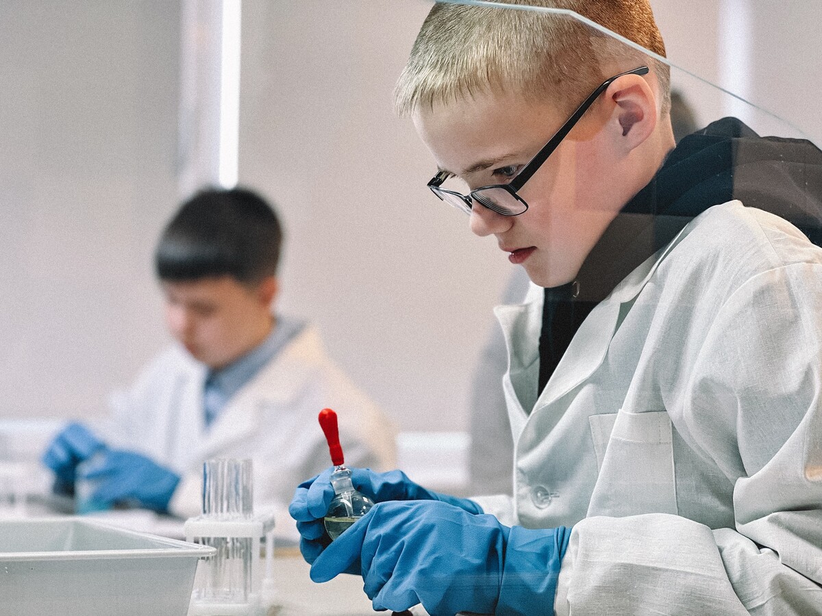 Фонд Мельниченко открыл центр для одаренных школьников в Ковдоре