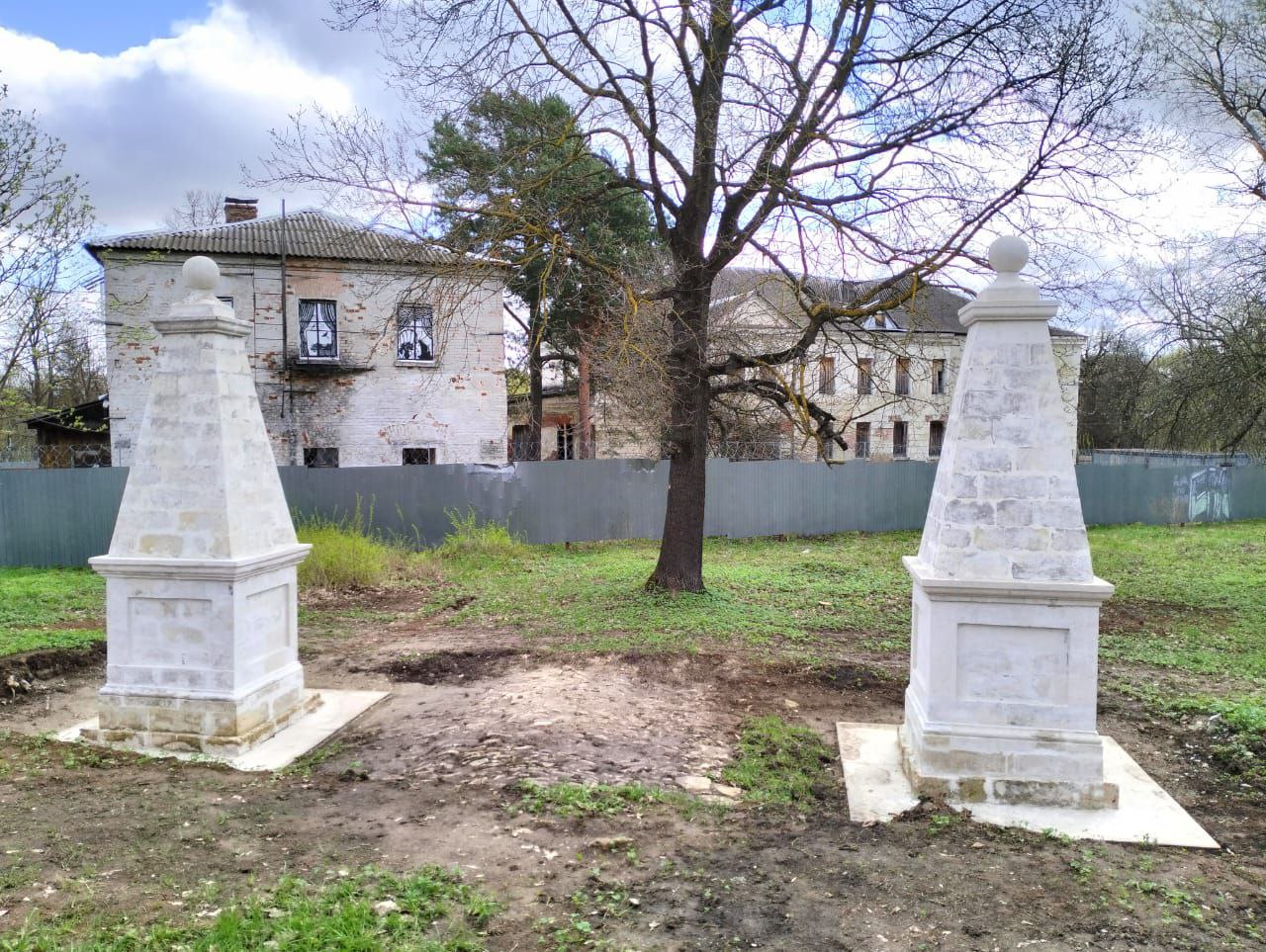 «Возрождая из пепла…» (волонтеры восстанавливают усадьбу Плещеево)