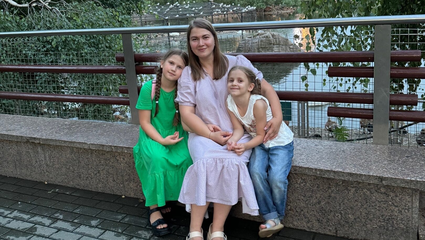 «За моей улыбкой тоже стоит боль»: зачем активистка из Красноярска помогает мамам в декрете