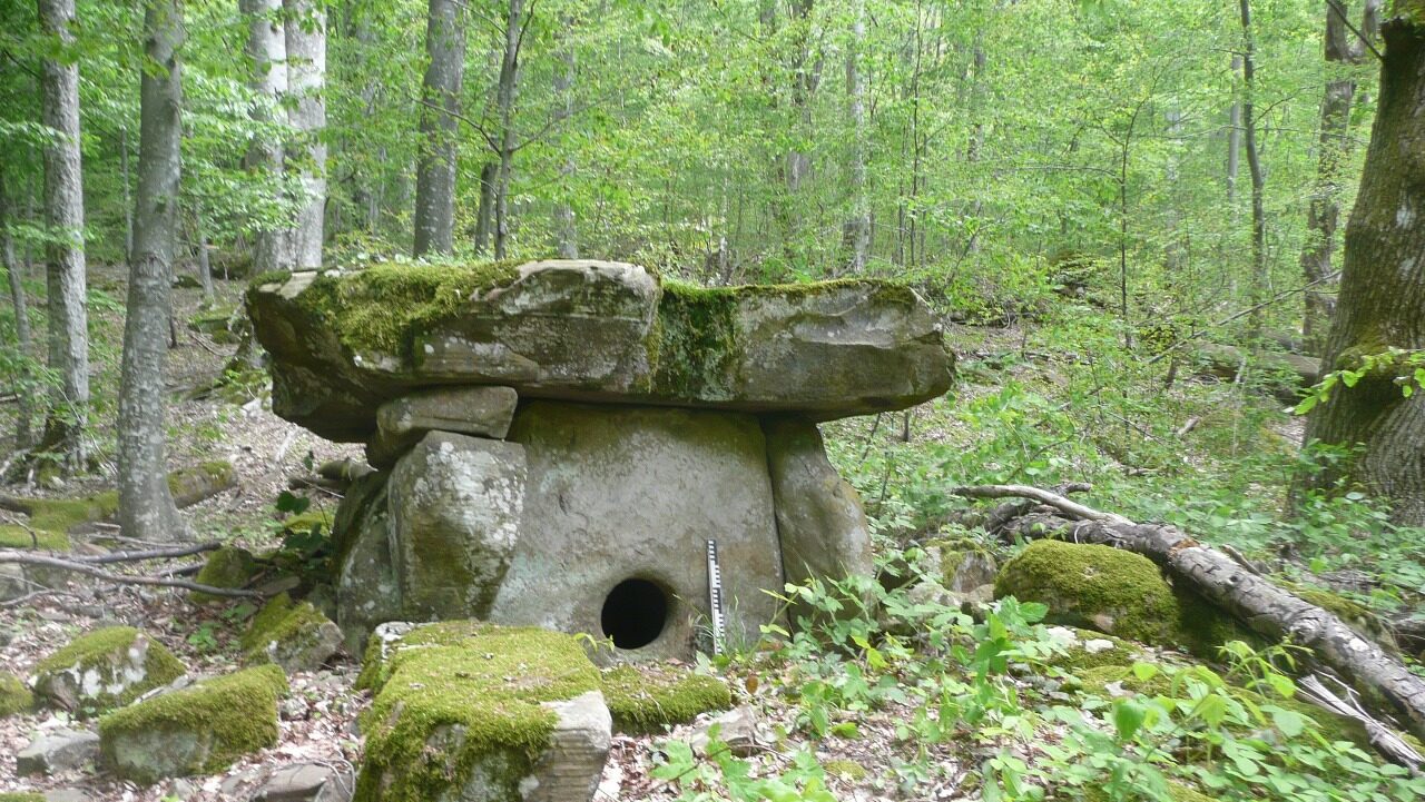 В чём смысл дольменов, и какие загадки скрывают камни?