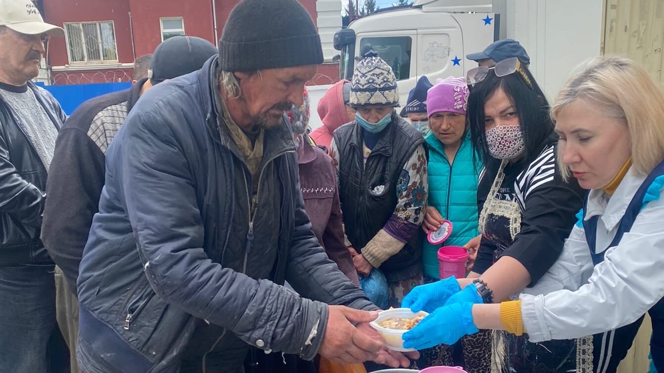 Курский волонтёр и мама двоих детей помогает беженцам