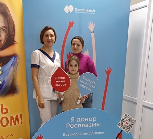 Семья Калмыковых продолжает участие в марафоне Семейных добрых дел. Медицинское волонтерство.…