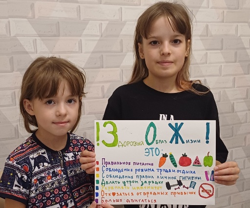 Семья Калмыковых продолжает участие в марафоне Семейных добрых дел. Медицинское волонтерство.…