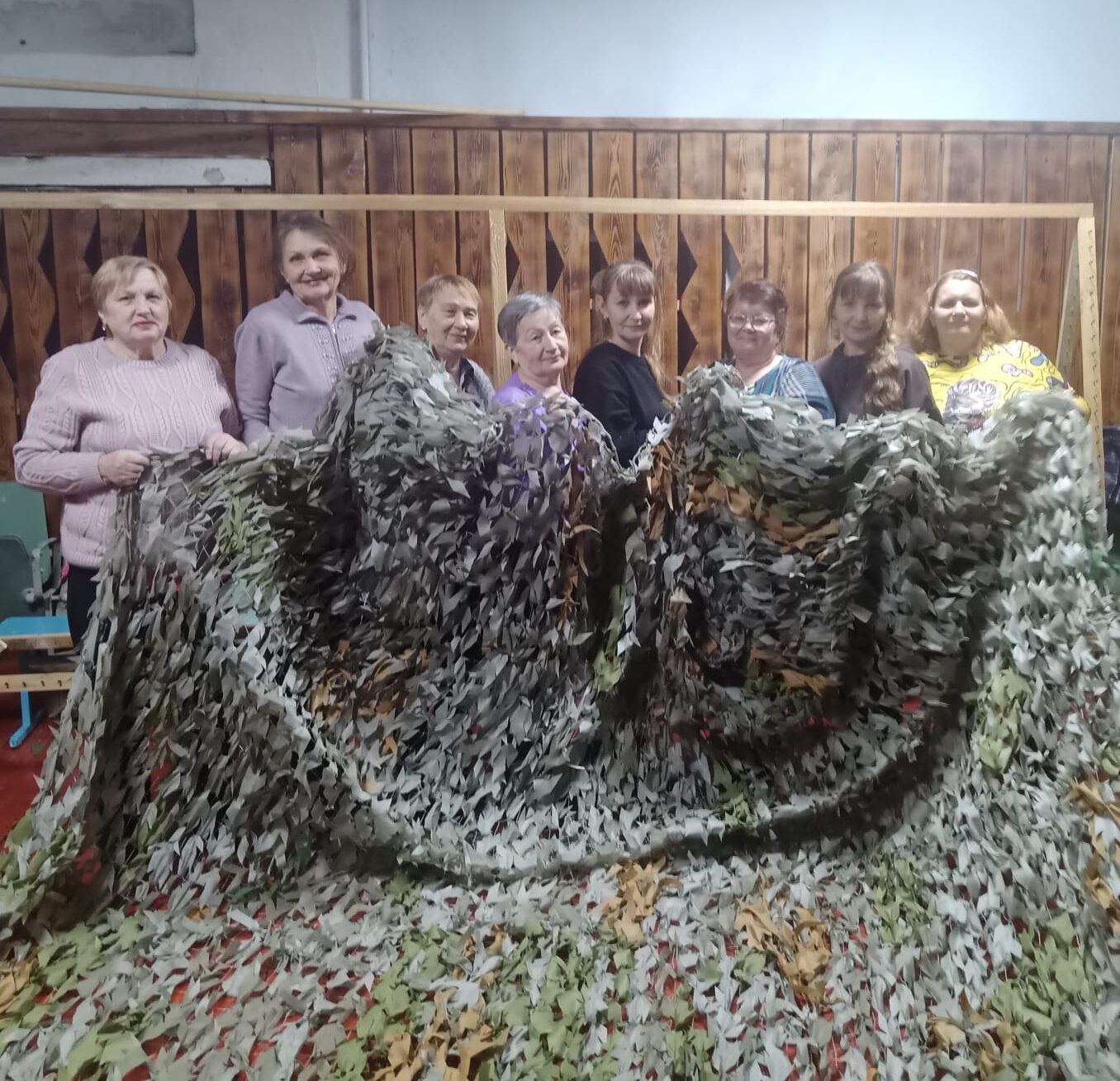 Своих не бросаем