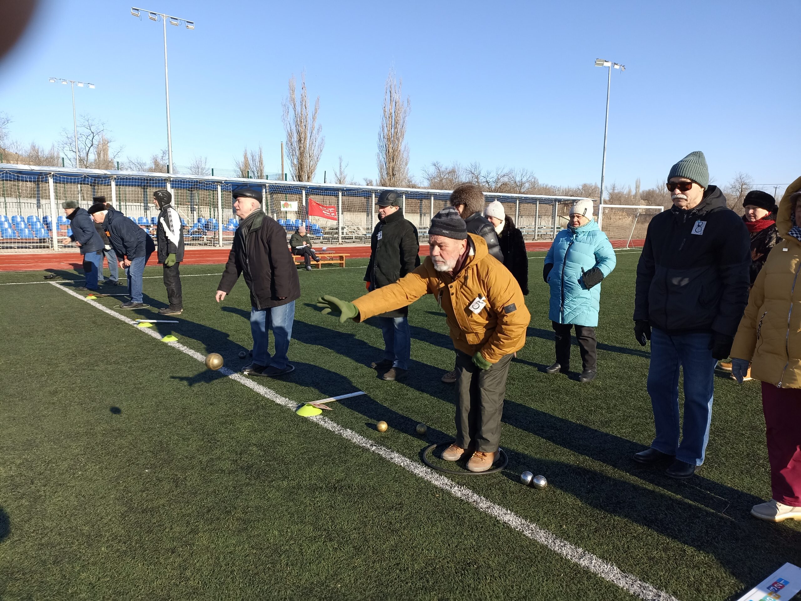 В петанк зимой играют настоящие мужчины!