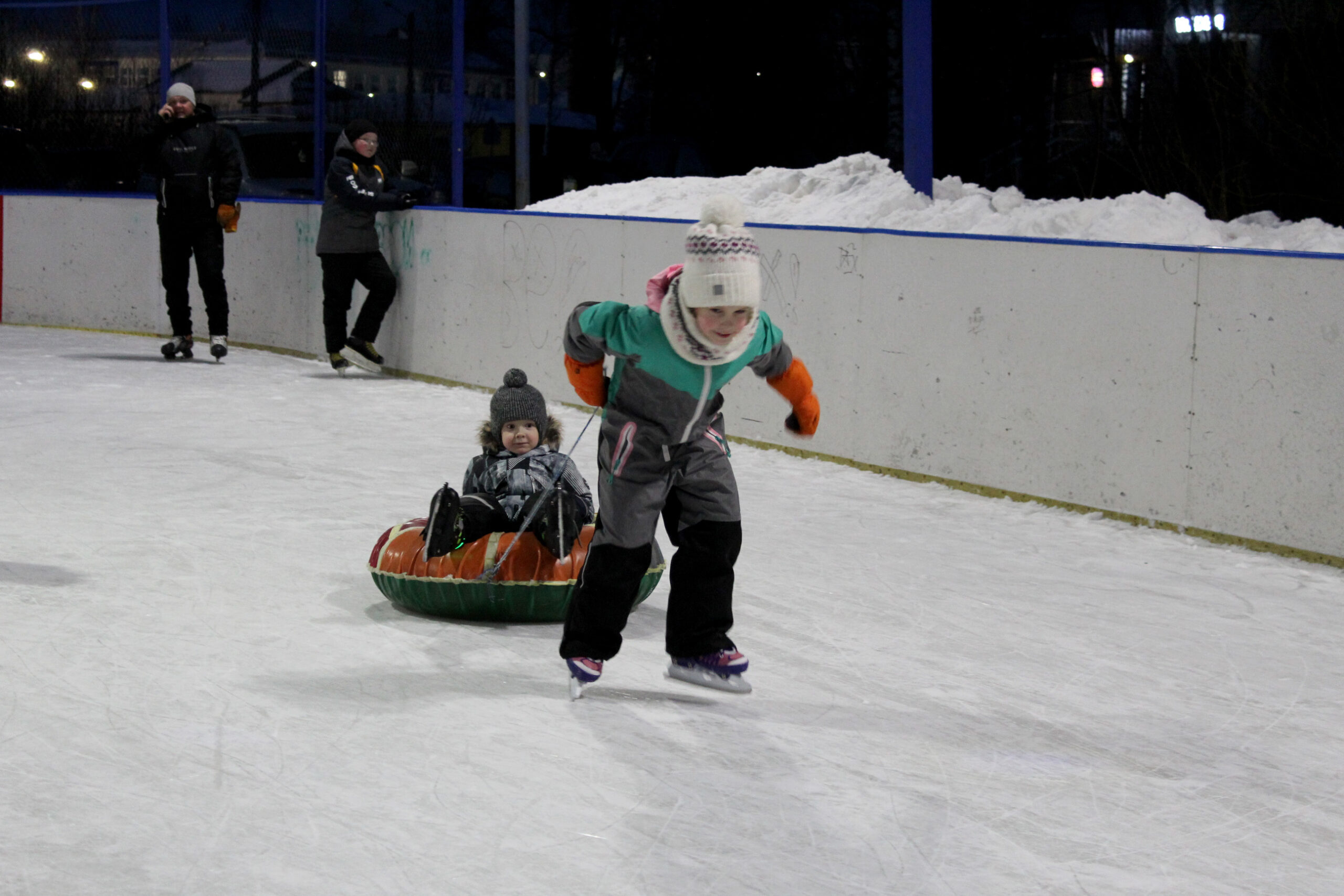 На катке в Суоярви прошли «Ледовые забавы»