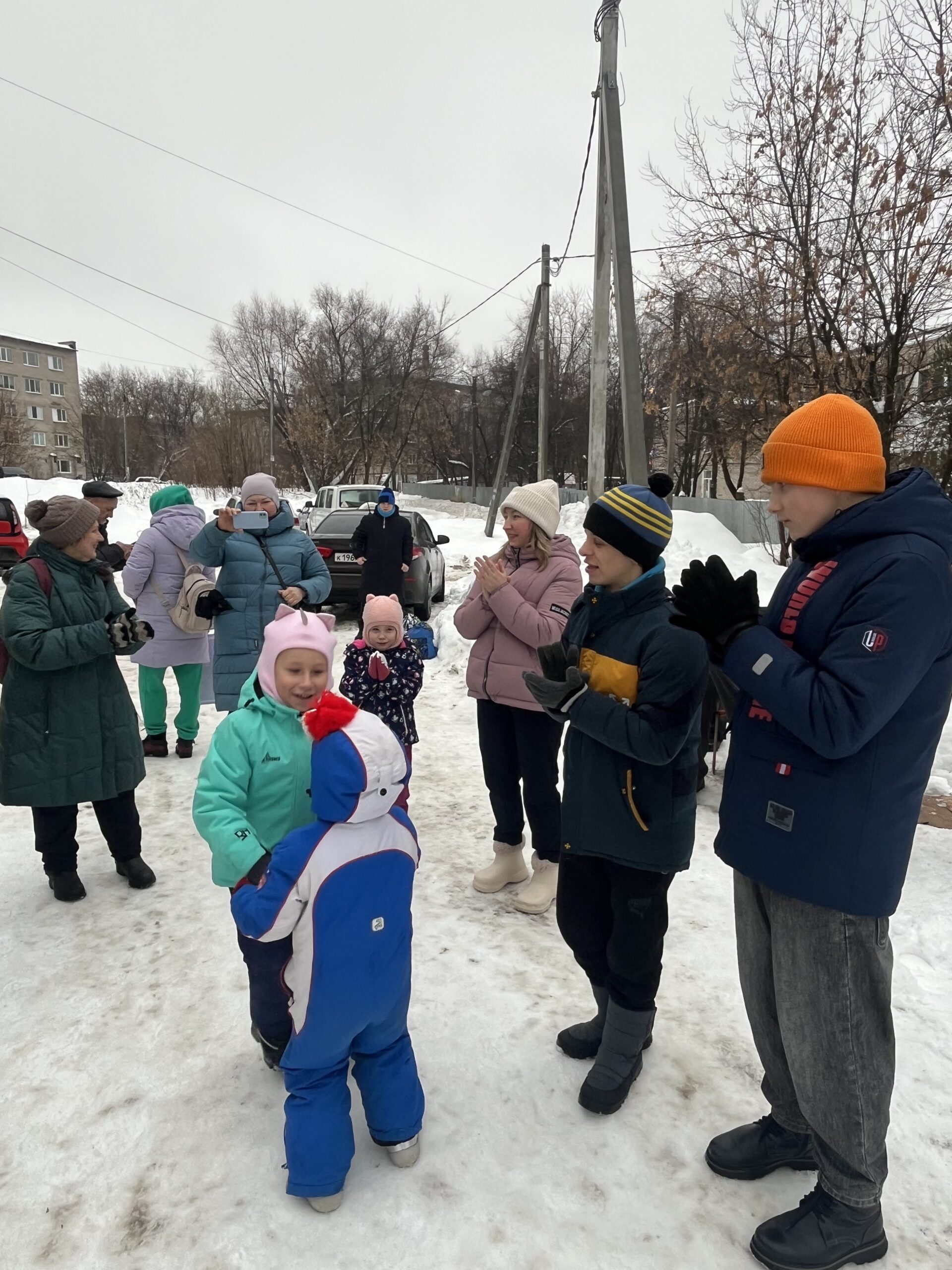 Веселый праздник «День снега»