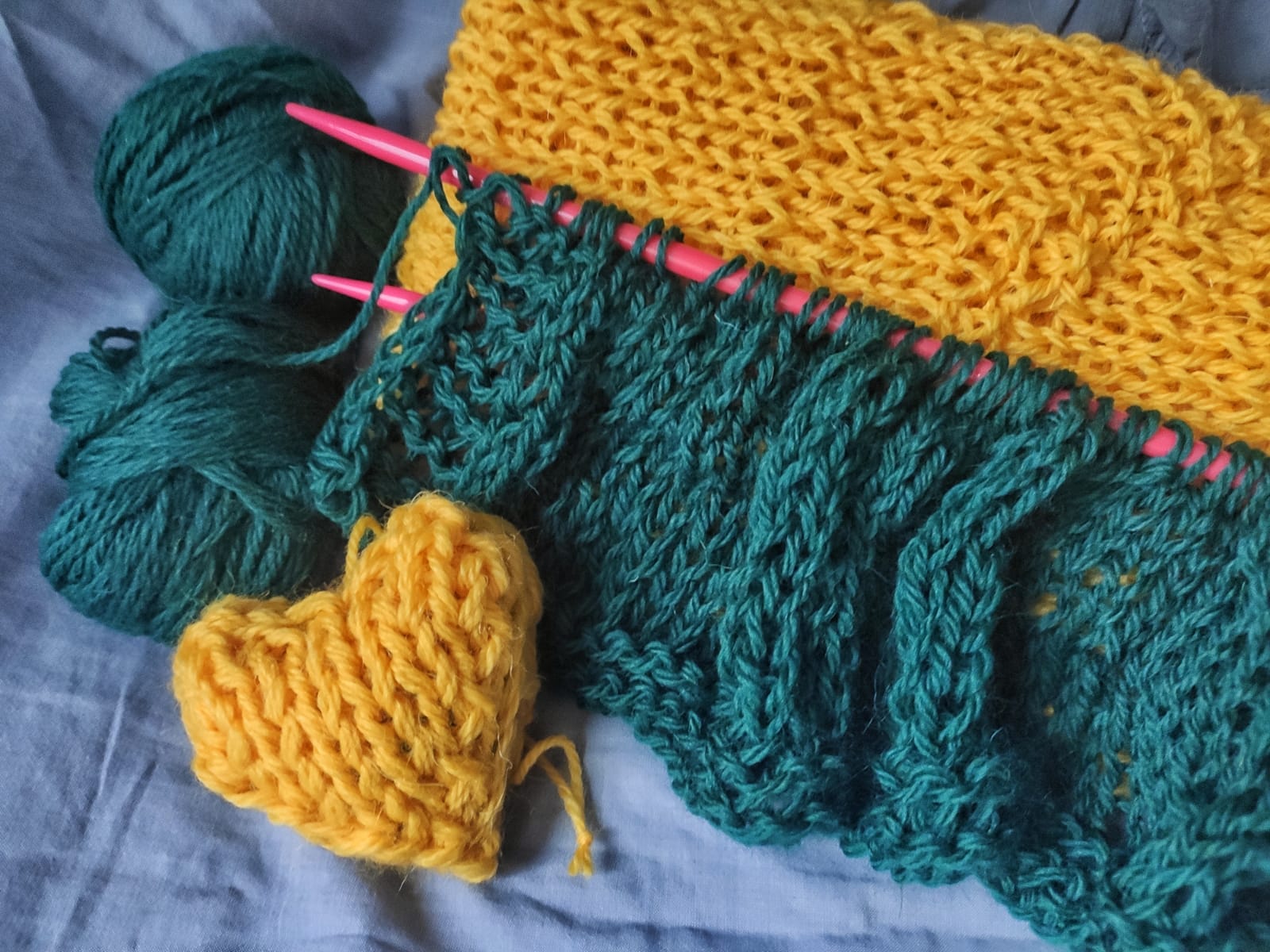 Помочь волонтёрам, не вставая с дивана: три простых шага.