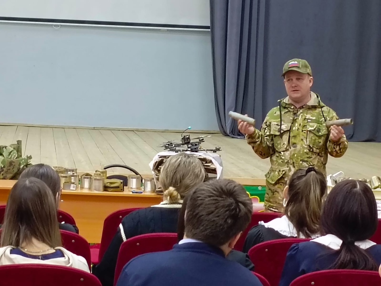 Андрей Касаткин провёл встречу с учащимися МБОУ «Гимназия» г.Мензелинск РТ.