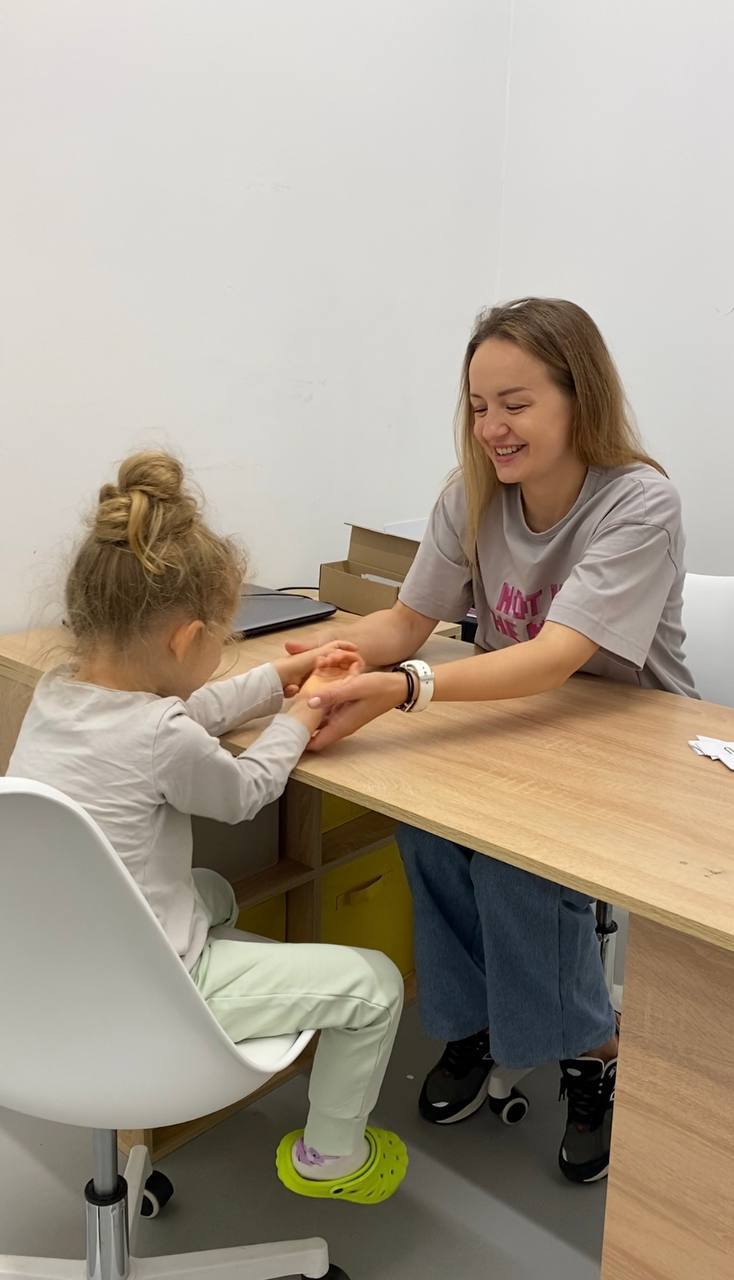 Интенсив в «Небо Арене»: маленькие победы Симы и поддержка мамы-блогера